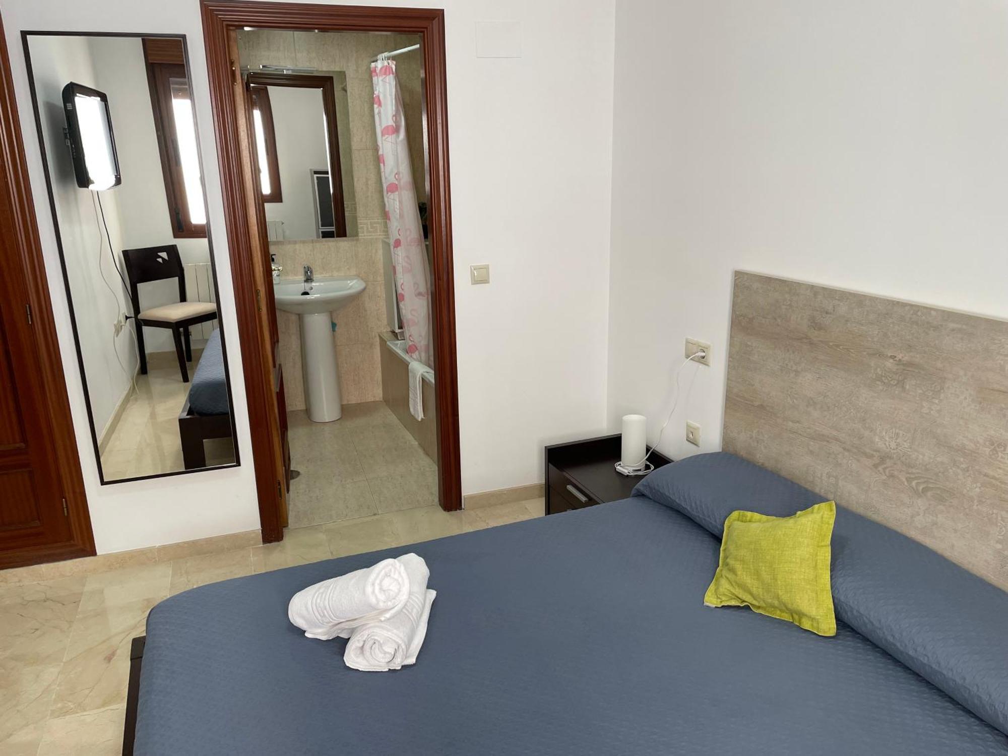 Apartmán Piso Compartido Delyrent En San Ildefonso Jaén Exteriér fotografie