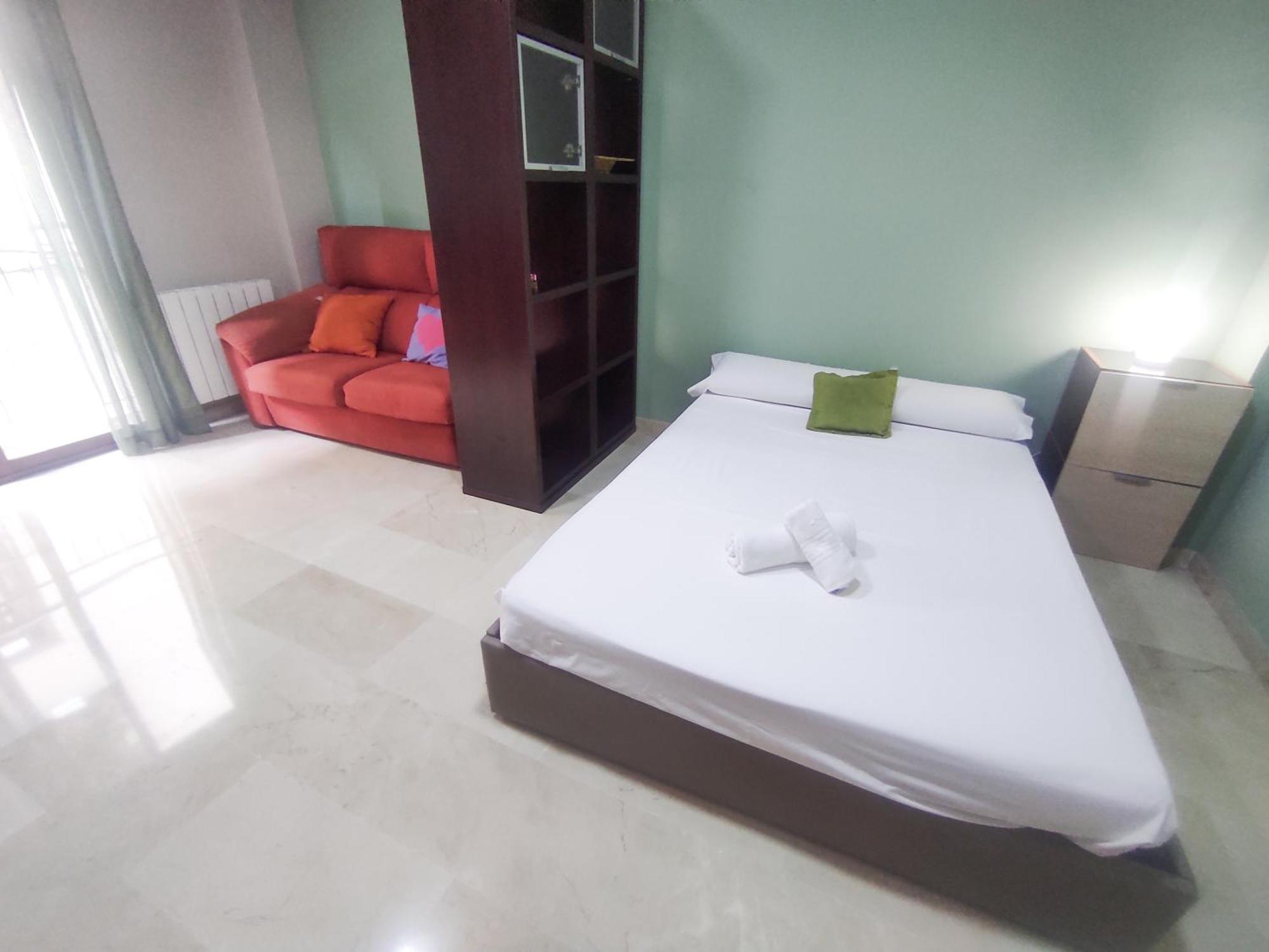 Apartmán Piso Compartido Delyrent En San Ildefonso Jaén Exteriér fotografie